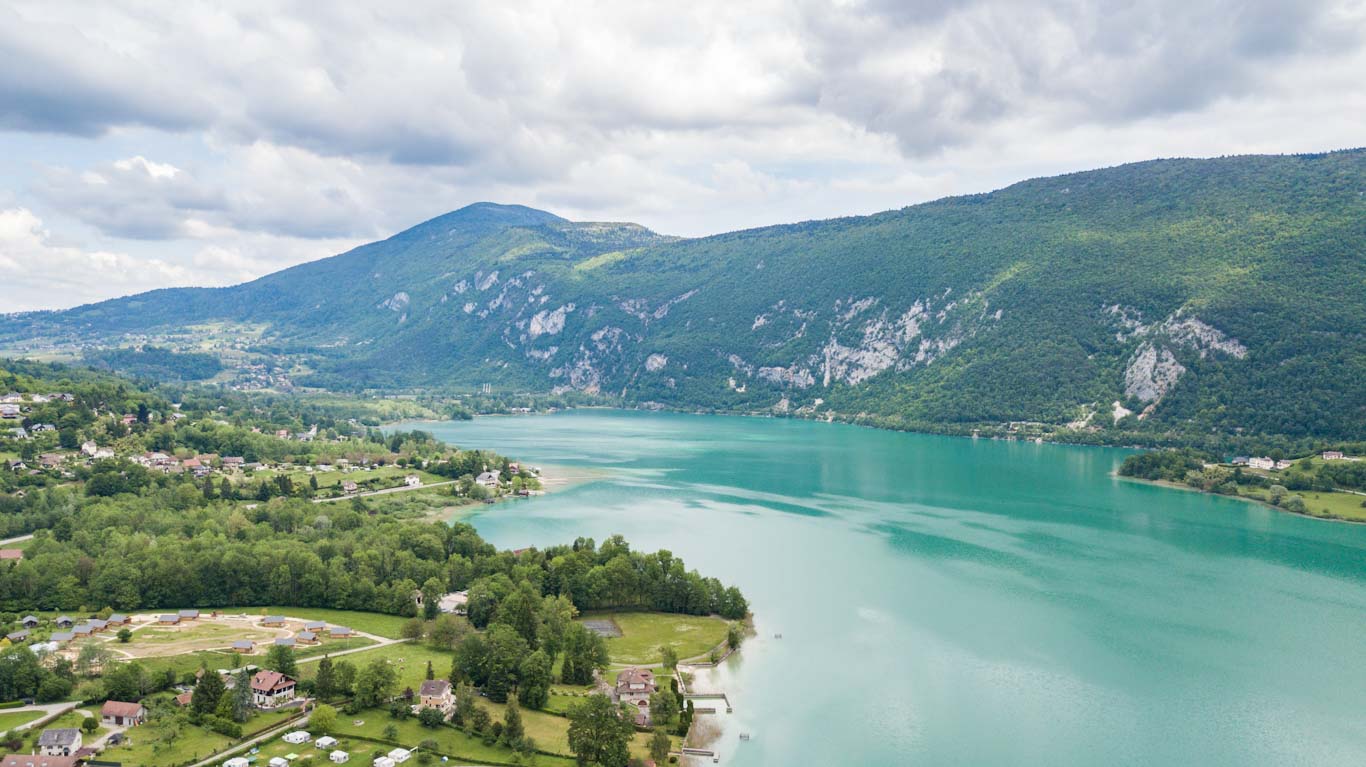 Lac d'Aiguebelette ©Ludovic Charlet